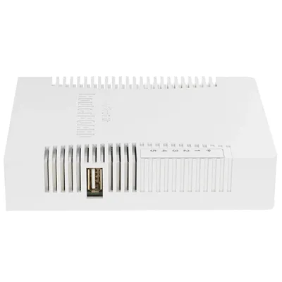 Повреждение упаковки MikroTik RB951Ui-2HnD Беспроводной маршрутизатор,  600Mhz CPU, 128MB RAM, 5xLAN, built-in 2.4Ghz 802b/g/n