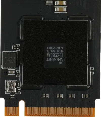 Твердотельный накопитель/ ADATA SSD GAMMIX S70 BLADE, 1024GB, M.2(22x80mm), NVMe, PCIe 4.0 x4, 3D TLC, R/W 7400/5500MB/s, IOPs 350 000/720 000, DRAM buffer 1024MB, TBW 740, DWPD 0.4, with Heat Spreader (5 лет)